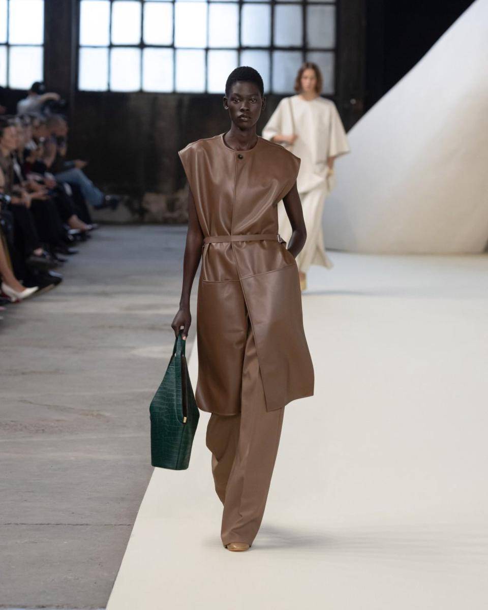 Koleksi Tod's di Milan Fashion Week 2024 (instagram.com/tods)