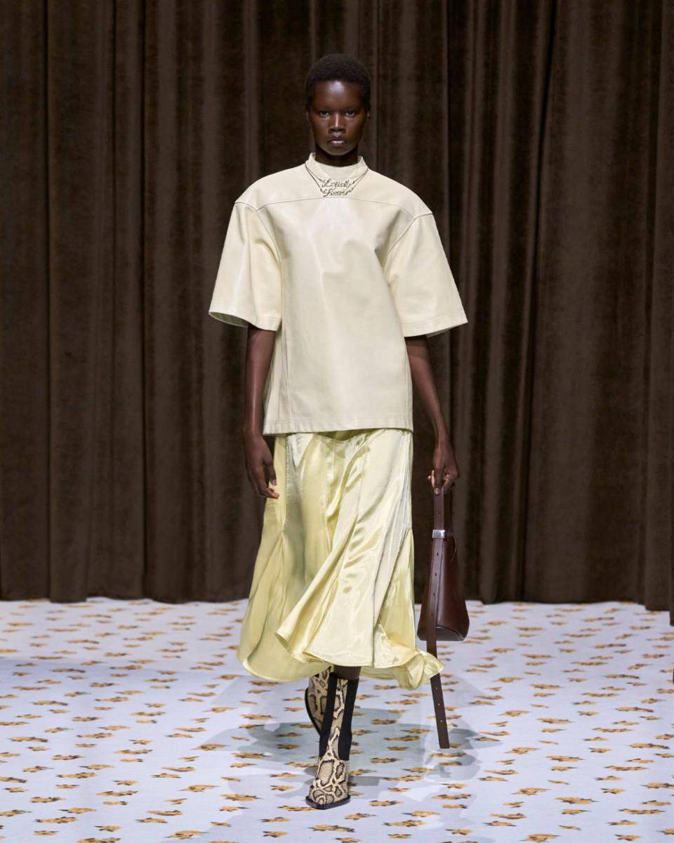 koleksi Milan Fashion Week 2024 JIL SANDER (instagram.com/ jilsander)