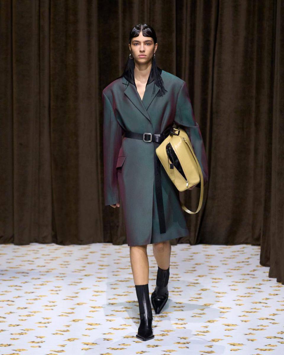 koleksi Milan Fashion Week 2024 JIL SANDER (instagram.com/ jilsander)