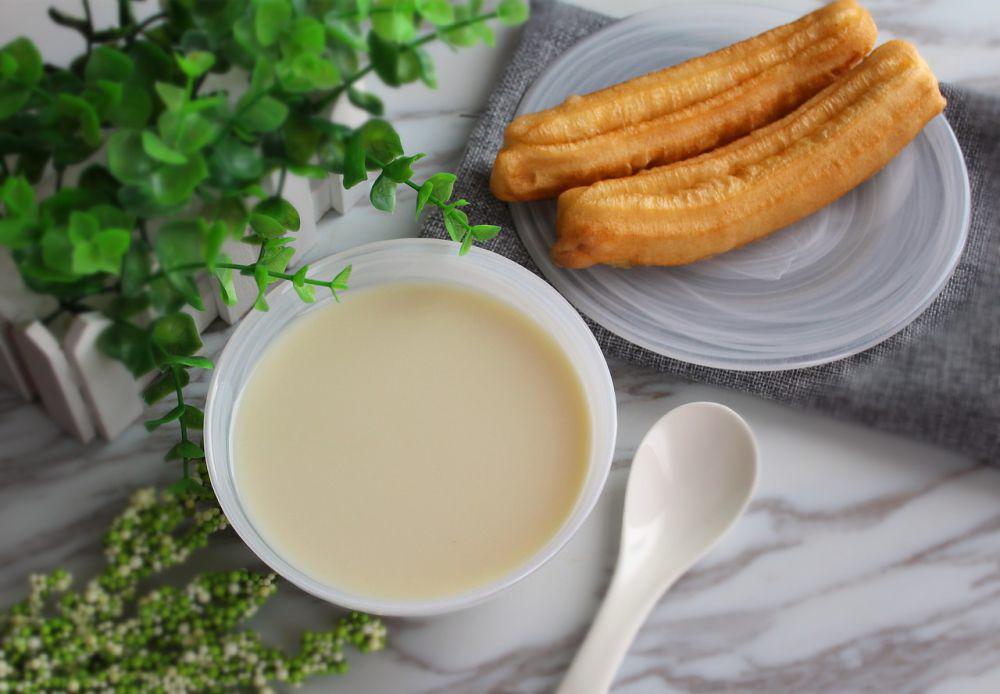 8 Makanan dengan Pendamping Kental Manis, Tambah Legit!