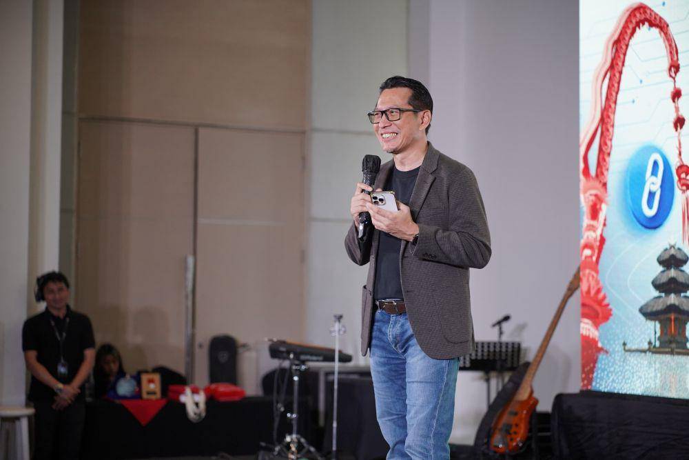 Direktur Enterprise Business Finnet Aziz Sidqi dalam acara sosialisasi Finpay Link yang bertajuk "One Click Anywhere Anytime: Mewujudkan Transaksi Tanpa Batas dengan Virtual Credit Card" di Bali, pada beberapa waktu yang lalu. (dok. Telkom)