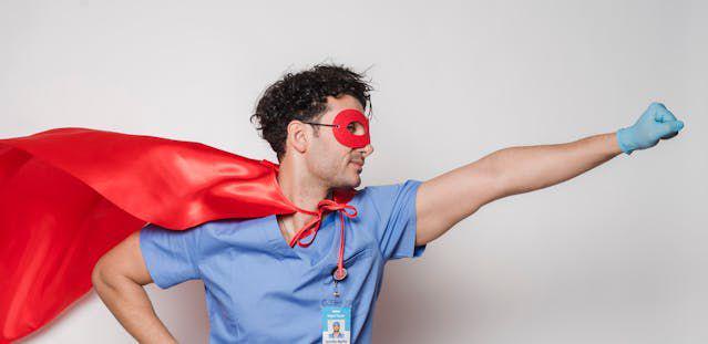 ilustrasi superhero (pexels.com/Klaus Nielsen)