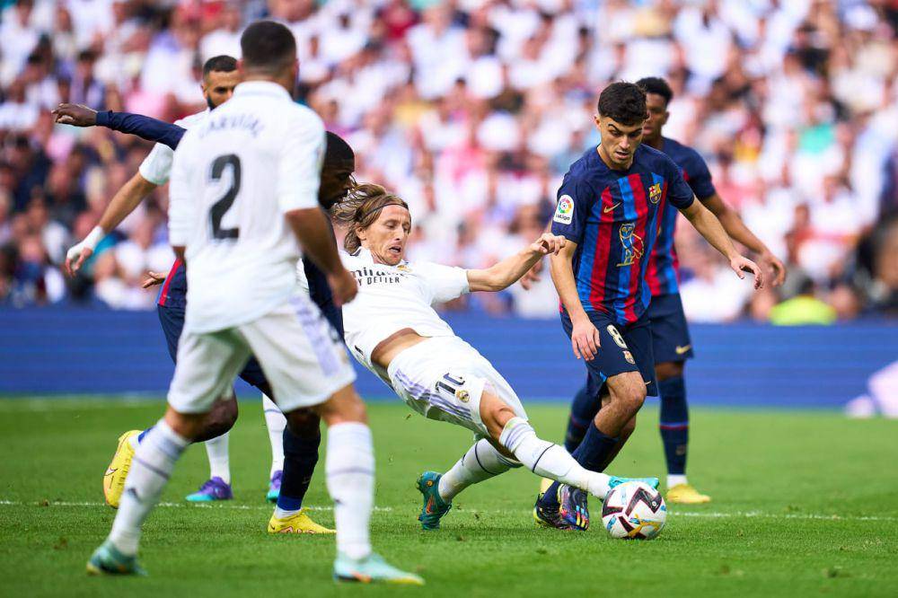 Real Madrid melawan Barcelona di LaLiga 2022/2023. (x.com/FCBarcelona)