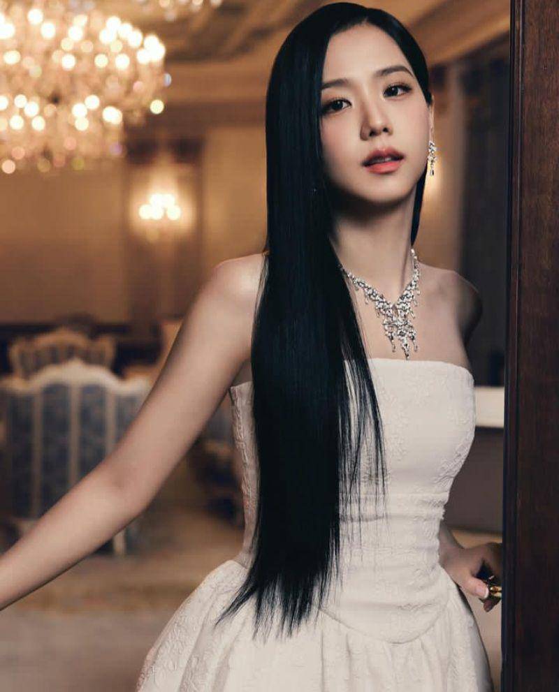 potret Jisoo BLACKPINK (dok. Cartier)