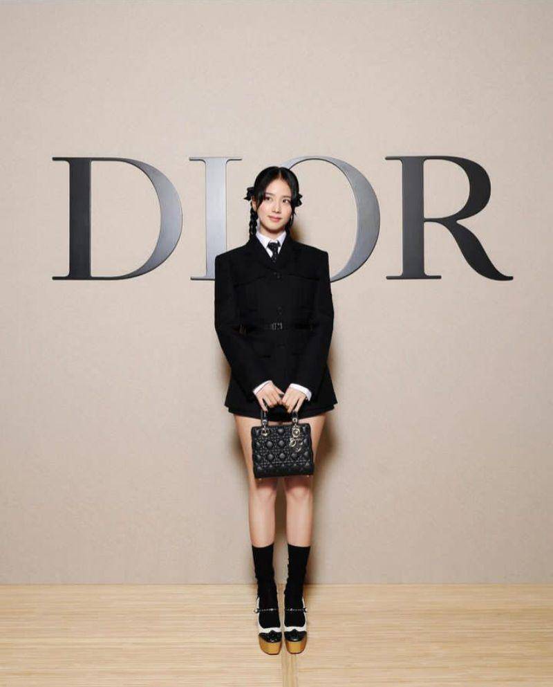 potret Jisoo BLACKPINK (dok. Dior)