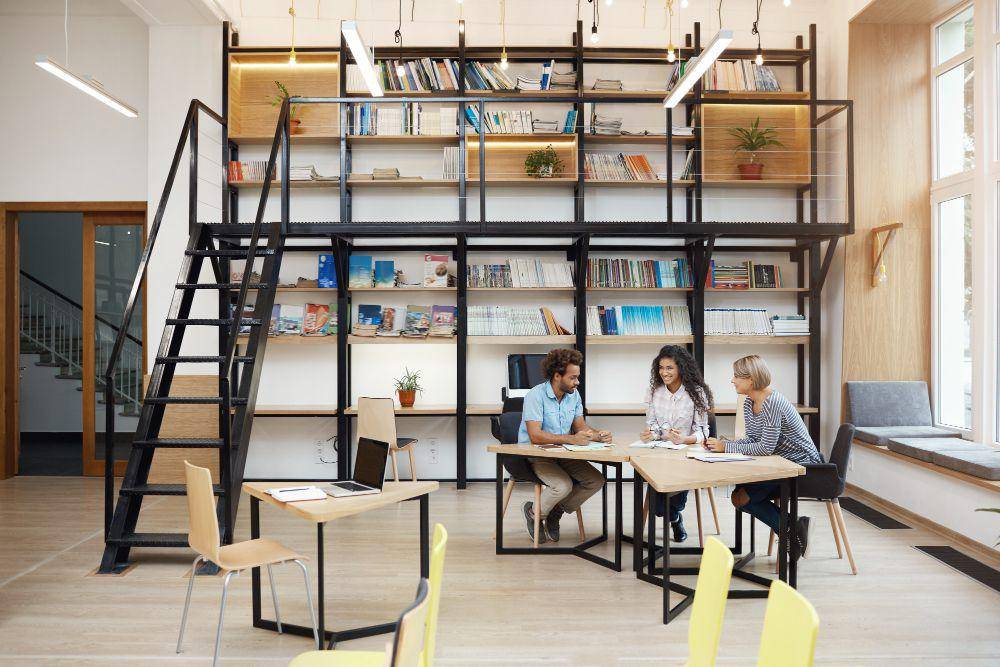 ilustrasi mezzanine (freepik.com/Cookie_Studio)