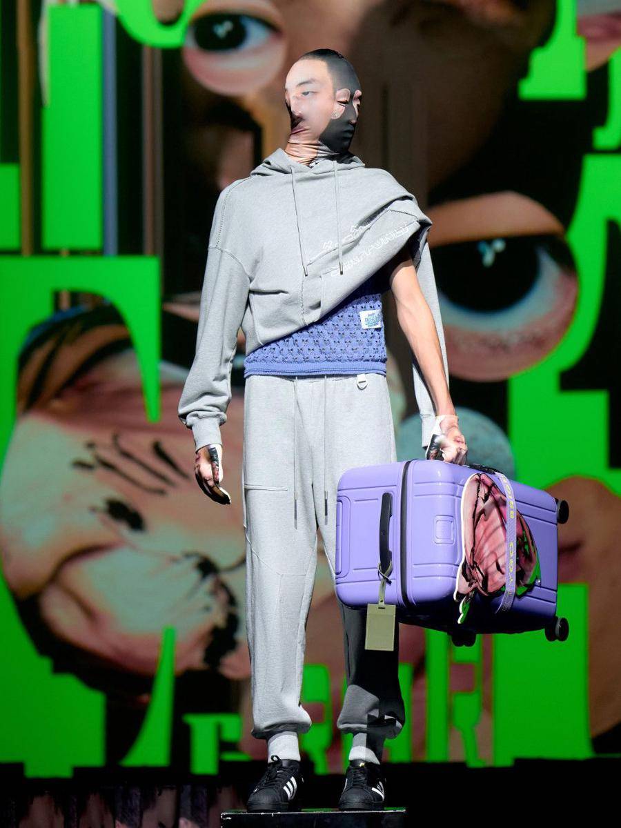 STAFFONLY di Shanghai Fashion Week S/S '25 (dok. STAFFONLY Studio)