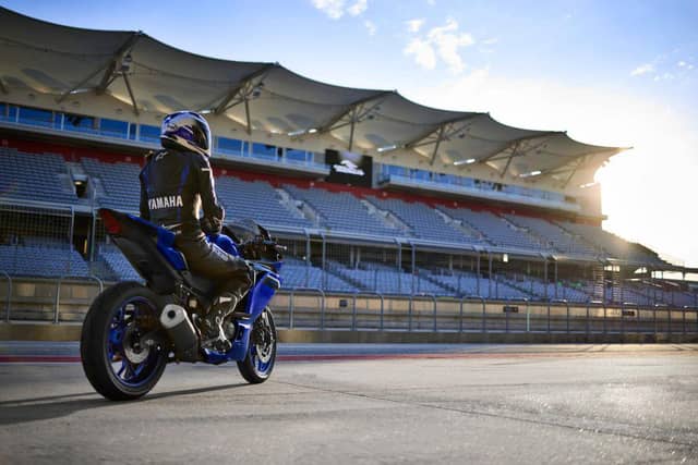 Yamaha YZF-R3 2025: Spesifikasi, Harga, dan Fitur | IDN Times