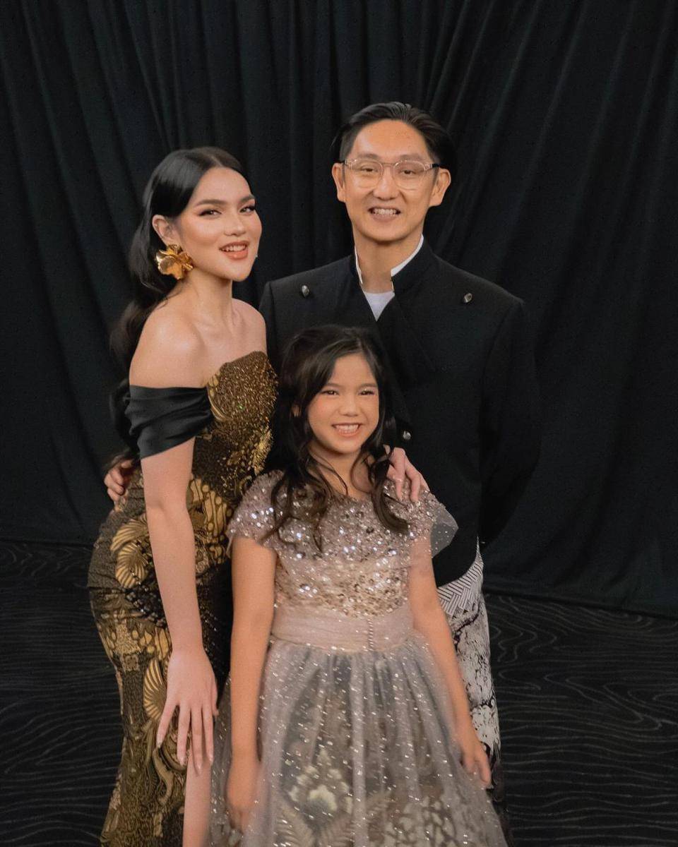 potret Davina Karamoy di gala premiere film Perewangan (instagram.com/davinaakaramoy)