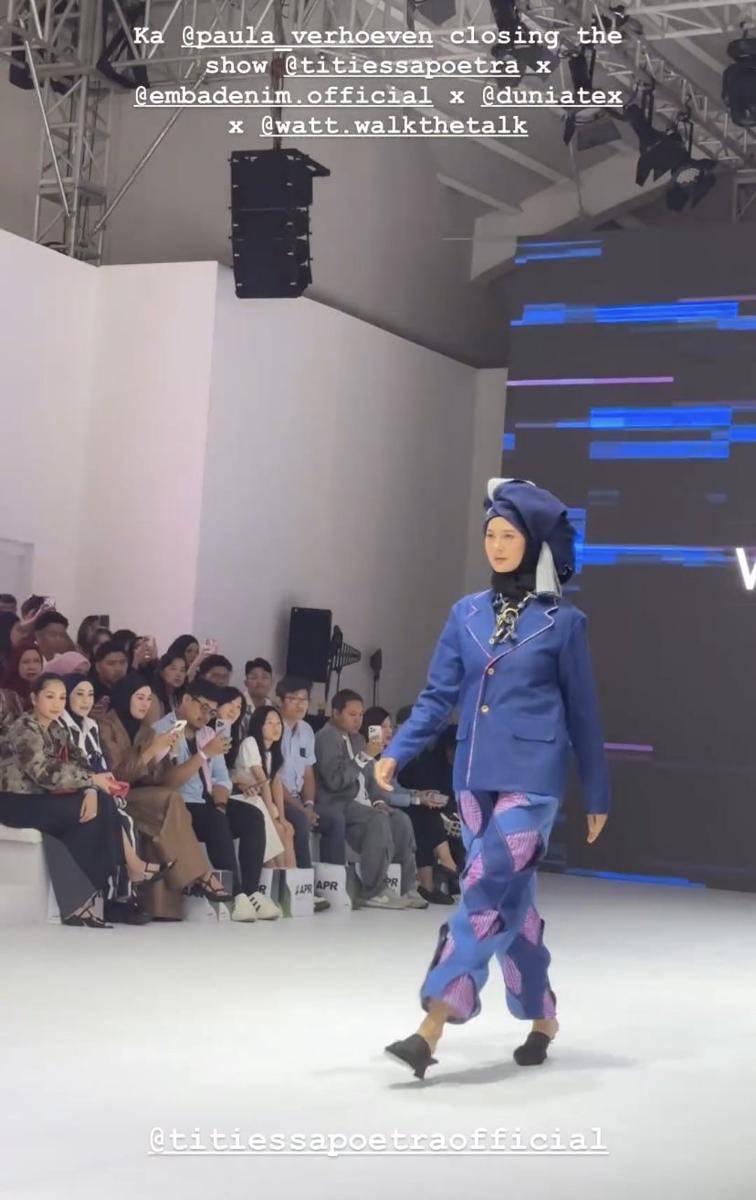 potret Paula Verhoeven tampil di runway JFW usai hadiri sidang cerai (Instagram.com/paula_verhoeven)