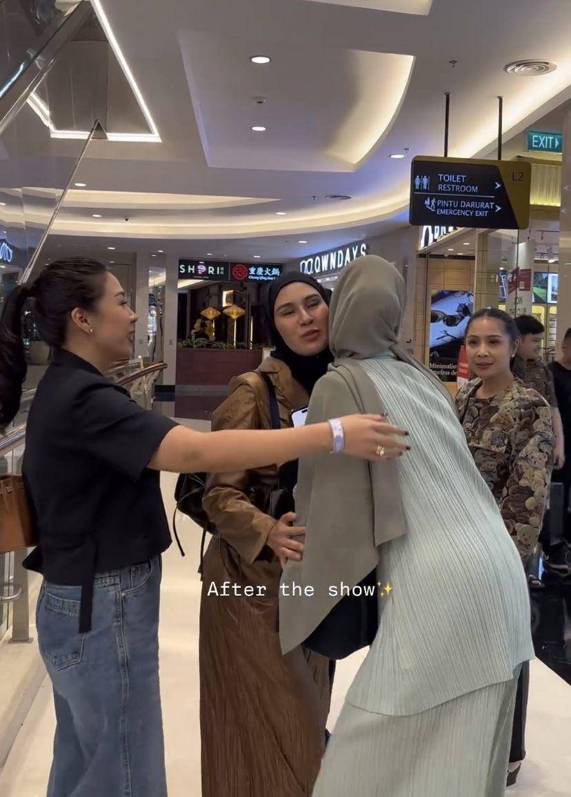 potret Paula Verhoeven tampil di runway JFW usai hadiri sidang cerai (Instagram.com/paula_verhoeven)