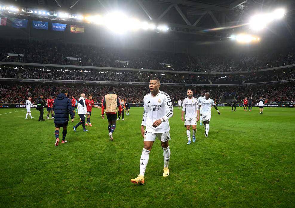 Real Madrid takluk 0-1 dari LOSC Lille pada matchday 3 Liga Champions 2024/2025. (uefa.com)