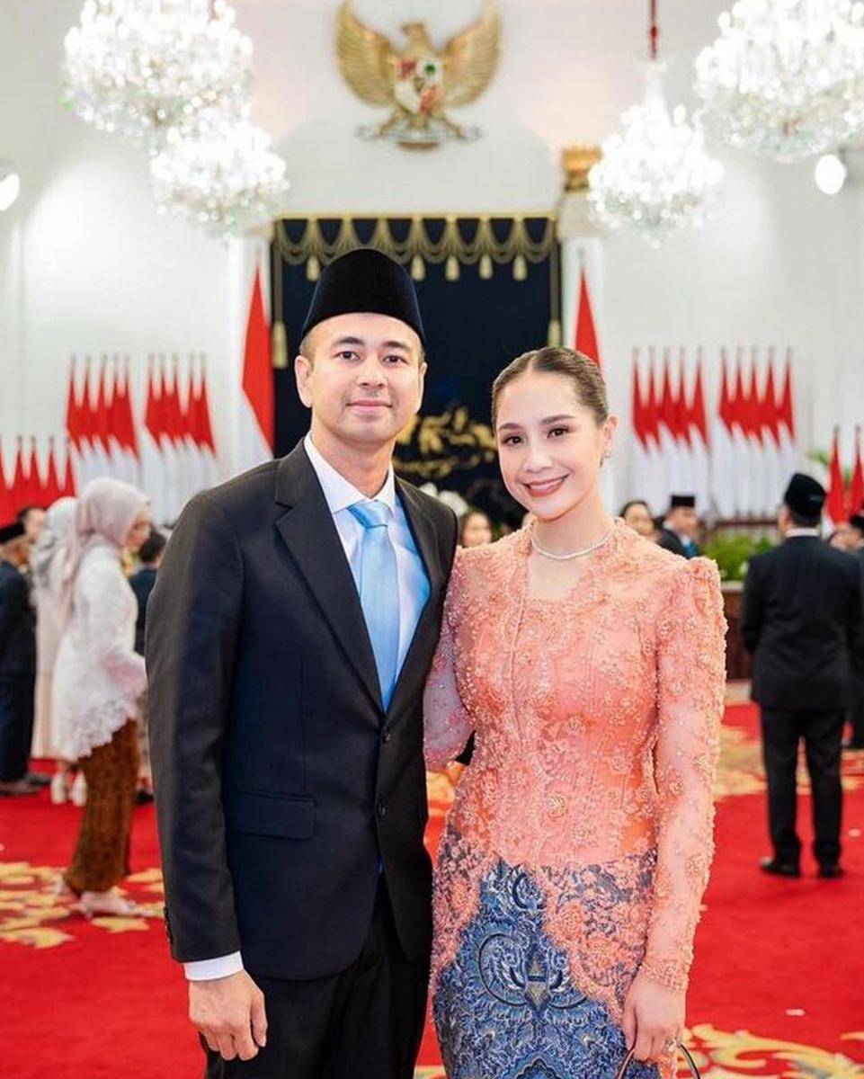 Gaya Nagita Slavina di Pelantikan Raffi Ahmad (instagram.com/marlenehariman | instagram.com/raffinagita1717)