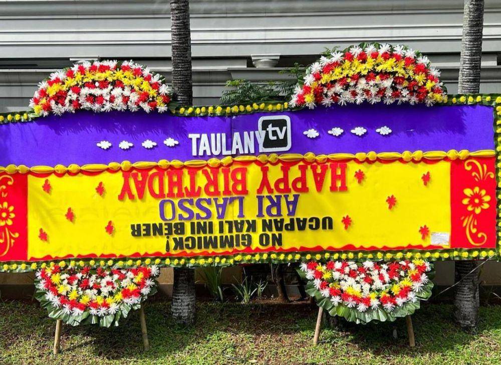 karangan bunga Andre Taulany (Instagram.com/arilasso)