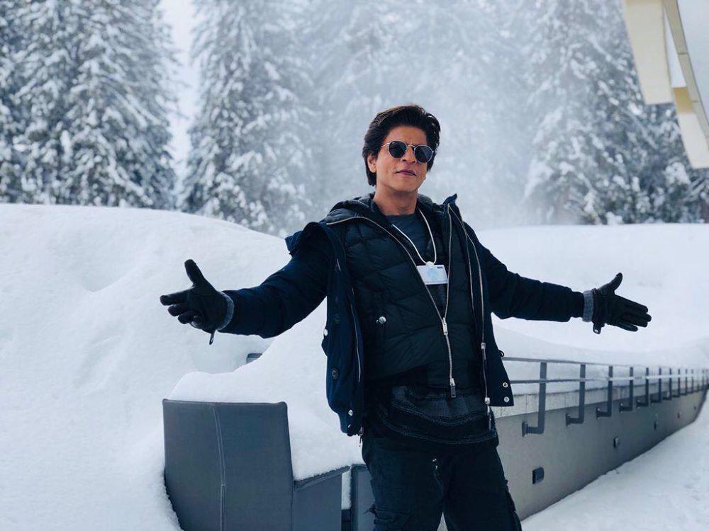 8 Rekomendasi Buku Favorit Shah Rukh Khan, Menarik Dibaca!
