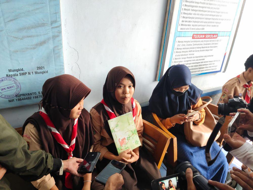 Siswa SMP di Magelang Senang Bertemu Gibran: Pak Wapres Cakep