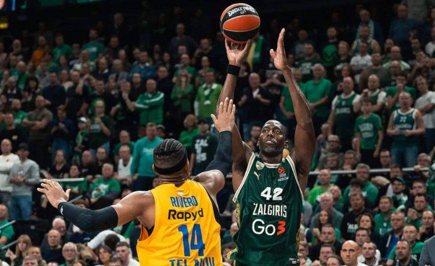 Bryant Dunston (euroleaguebasketball.net)