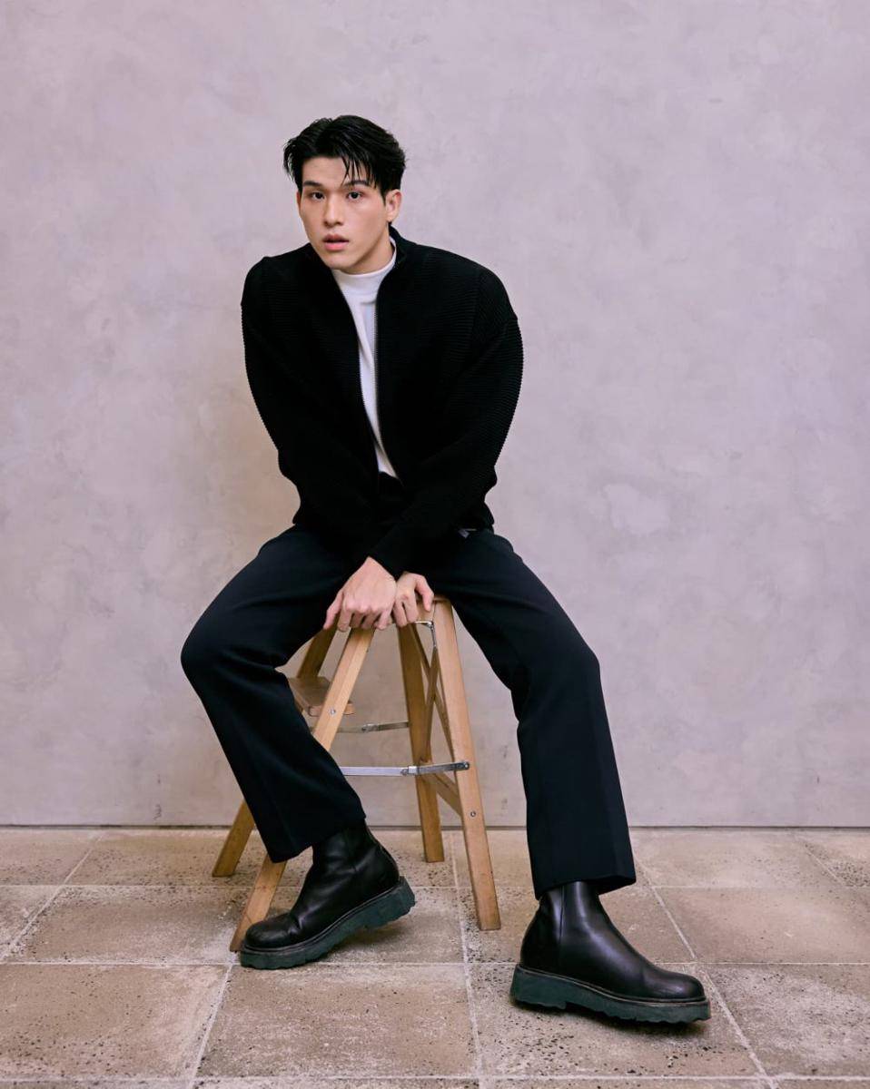 potret outfit hitam putih ala Sky Wongravee (instagram.com/skywongravee)