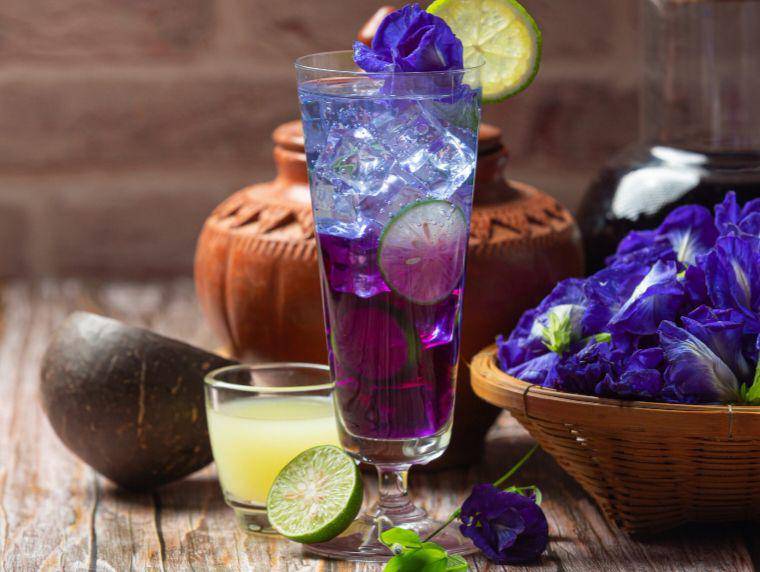 es bunga telang lemon (freepik.com/jcomp)