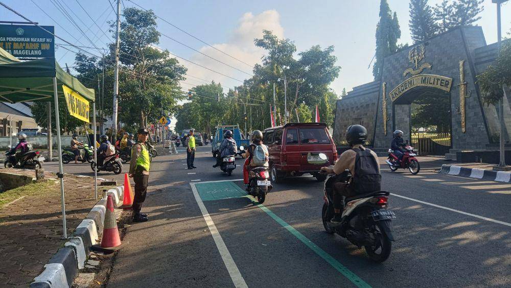Ruas lalu lintas Kota Magelang lancar saat retreat hari pertama para menteri Prabowo. (IDN Times/Fariz Fardianto)