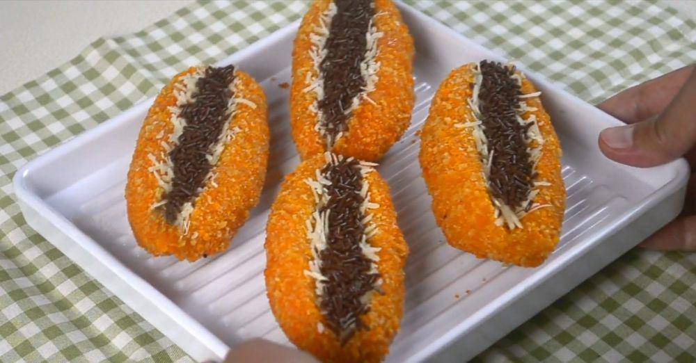 ilustrasi pisang goreng sandwich (YouTube.com/Dewi Shandy)
