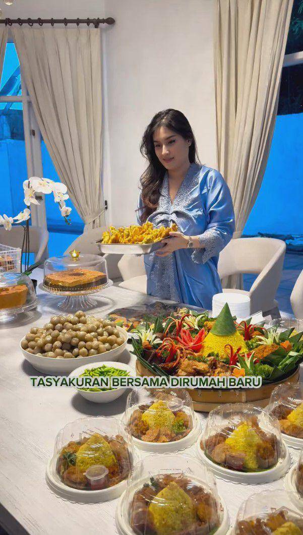potret syukuran rumah baru Angbeen Rishi (instagram.com/angbeenrishi)