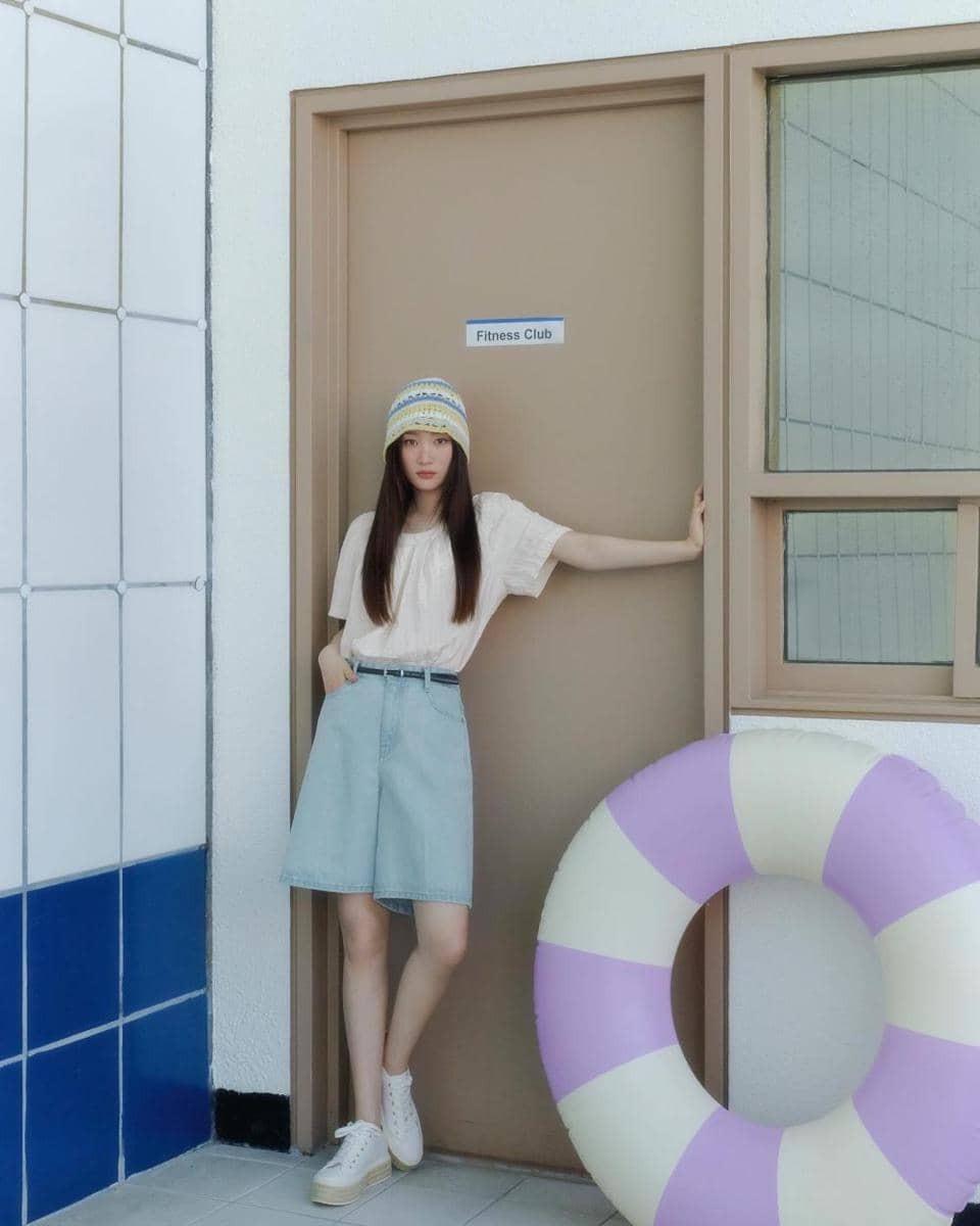 Jung Chae Yeon (instagram.com/j_chaeyeoni)