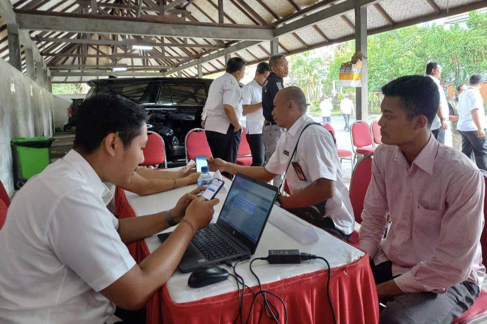 jemput Bola Pelayanan khusus Perekaman KTP Elektronik di seluruh Kantor Camat se-Kota Denpasar (Dok.IDN Times/istimewa)