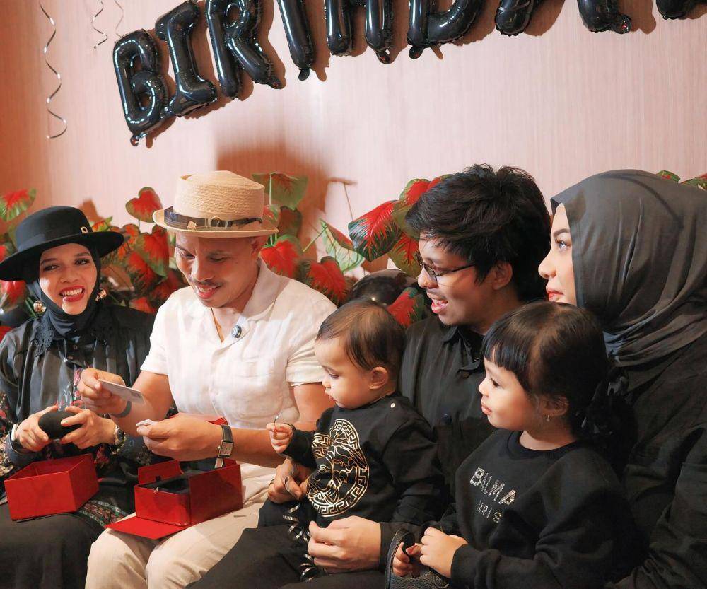potret ulang tahun ayah Atta Halilintar (instagram.com/attahalilintar)