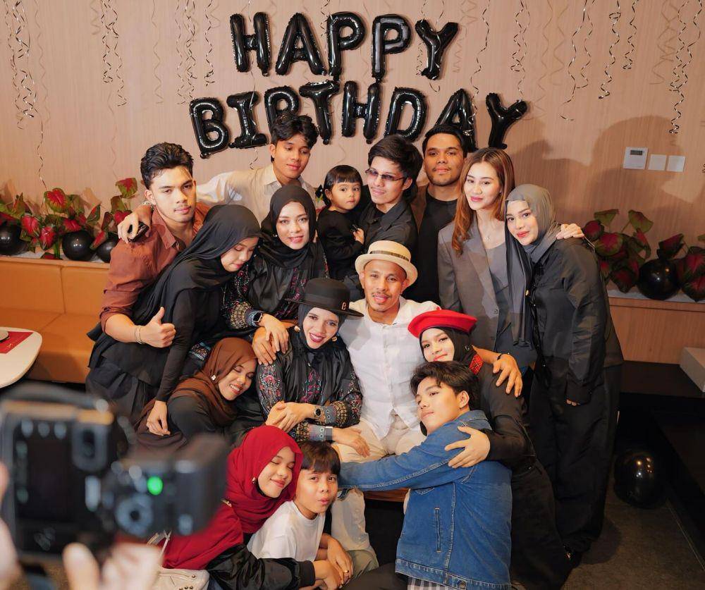 potret ulang tahun ayah Atta Halilintar (instagram.com/attahalilintar)