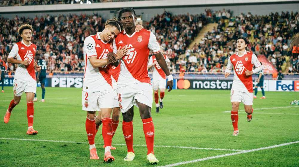 Para pemain AS Monaco merayakan gol di UCL 2024/2025. (asmonaco.com)