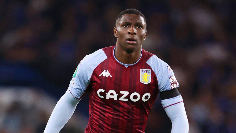 potret Kortney Hause (avfc.co.uk)