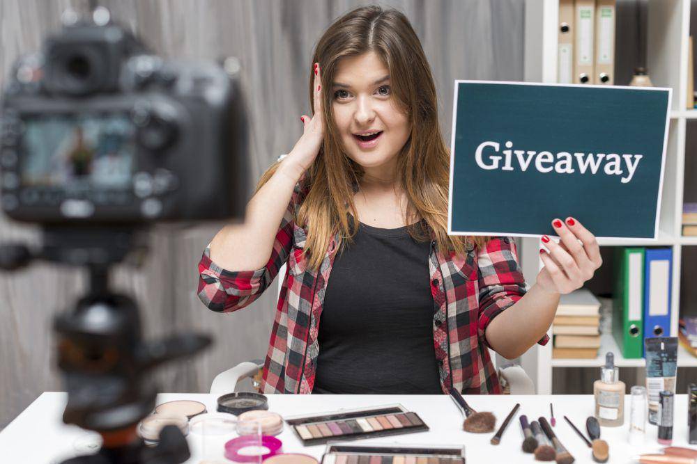 Ilustrasi giveaway (freepik.com/freepik)