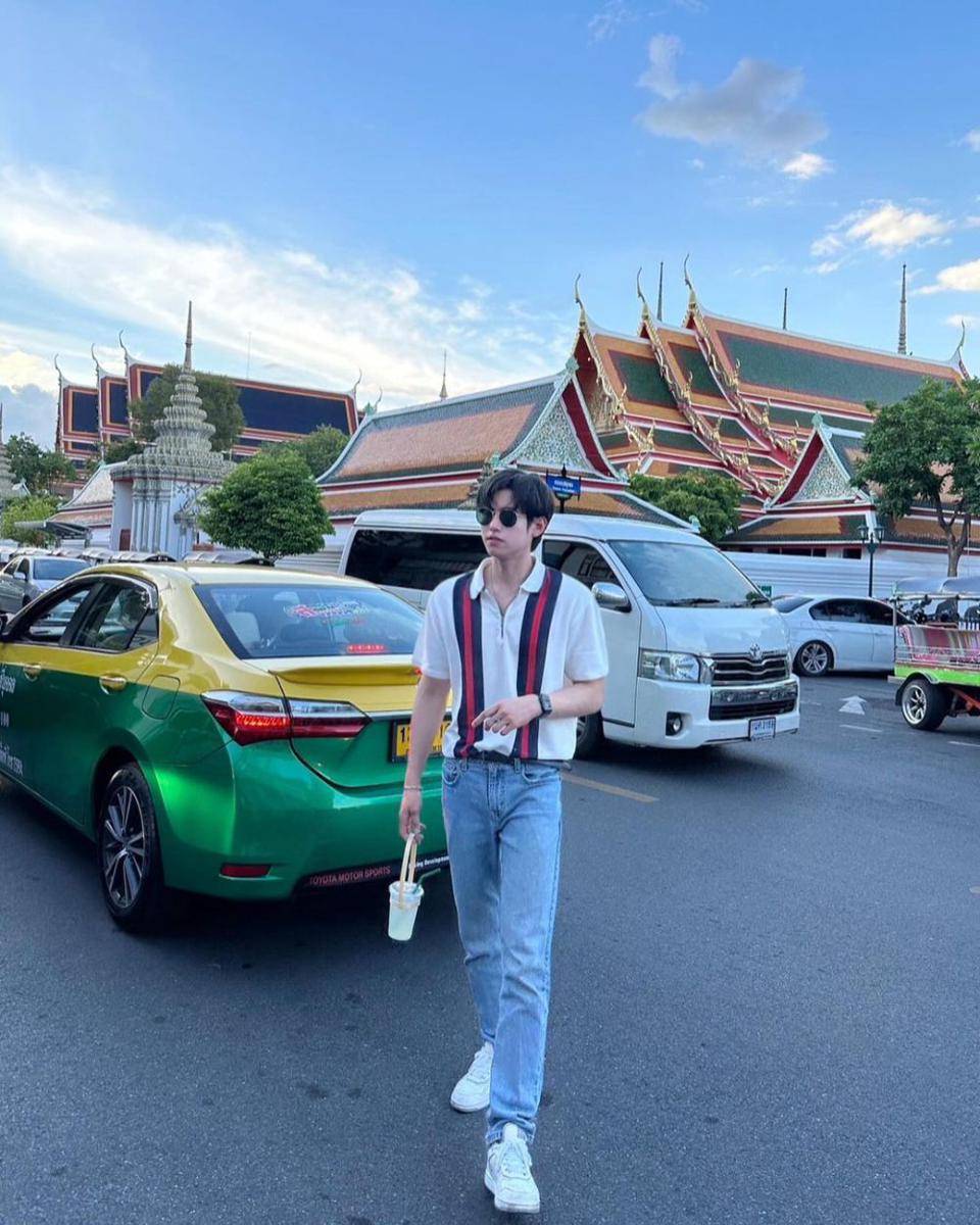 outfit minimalis ala Sood Yacht (instagram.com/s.yacht)