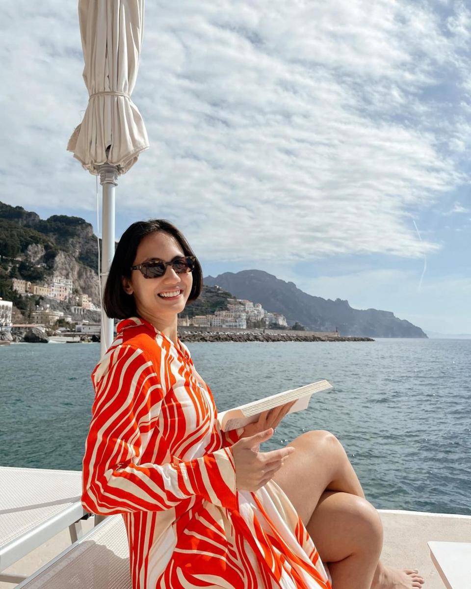 Potret Pevita Pearce berlibur di Amalfi Coast, Italia (instagram.com/pevpearce)
