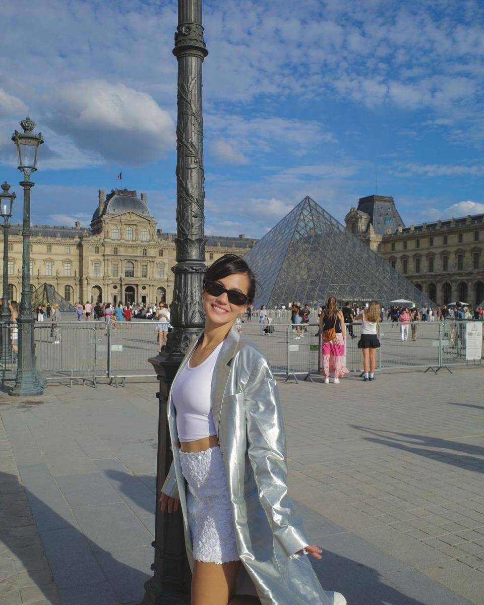Potret Pevita Pearce berlibur di Paris, Prancis (instagram.com/pevpearce)