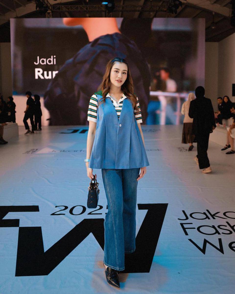 potret Aaliyah Massaid di JFW 2024 (instagram.com/aaliyah.massaid)