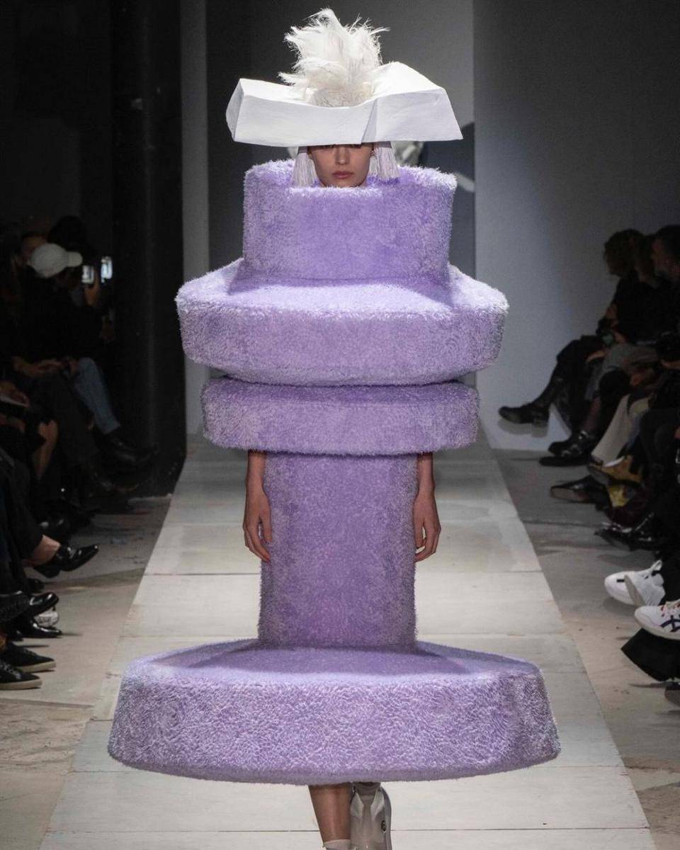 koleksia Comme des Garcons Spring/Summer 2025 (instagram.com/commedesgarcons)