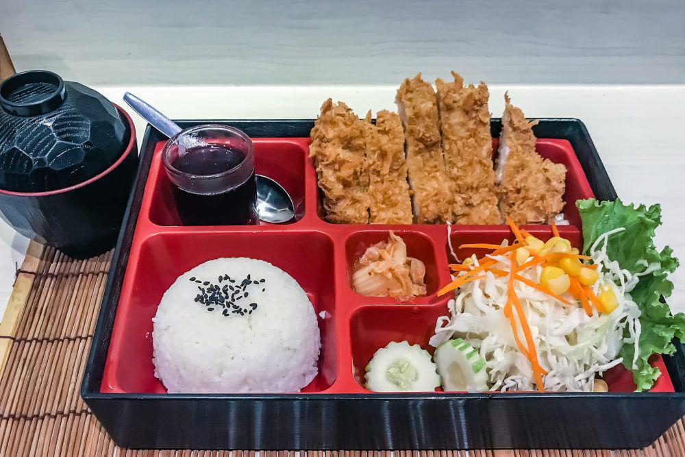 Resep Tonkatsu Bento, Bekal Makan Siang ala Jepang yang Enak