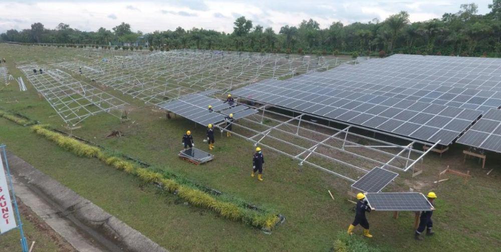 Pertamina Bakal Bangun PLTS Atap Terbesar di Kilang Balikpapan