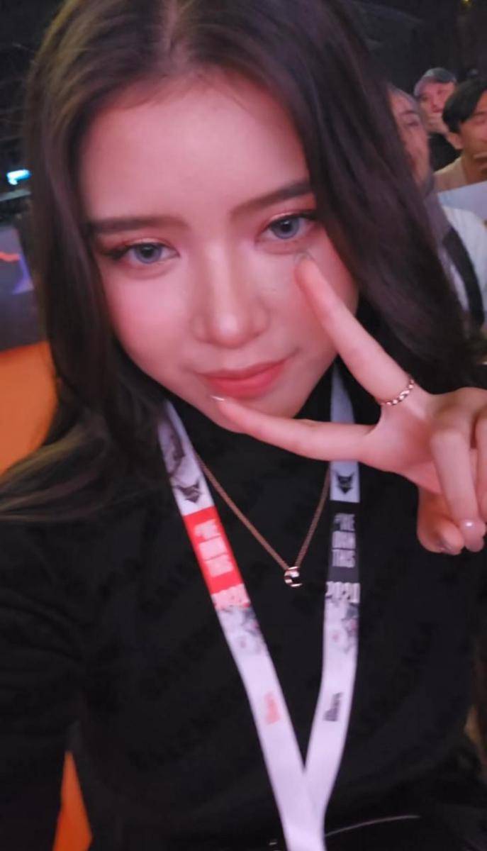 Tiara Andini (instagram.com/tiaraandini)