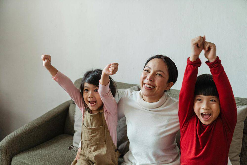ilustrasi ibu dan anak(pexels.com/Ketut Subiyanto)