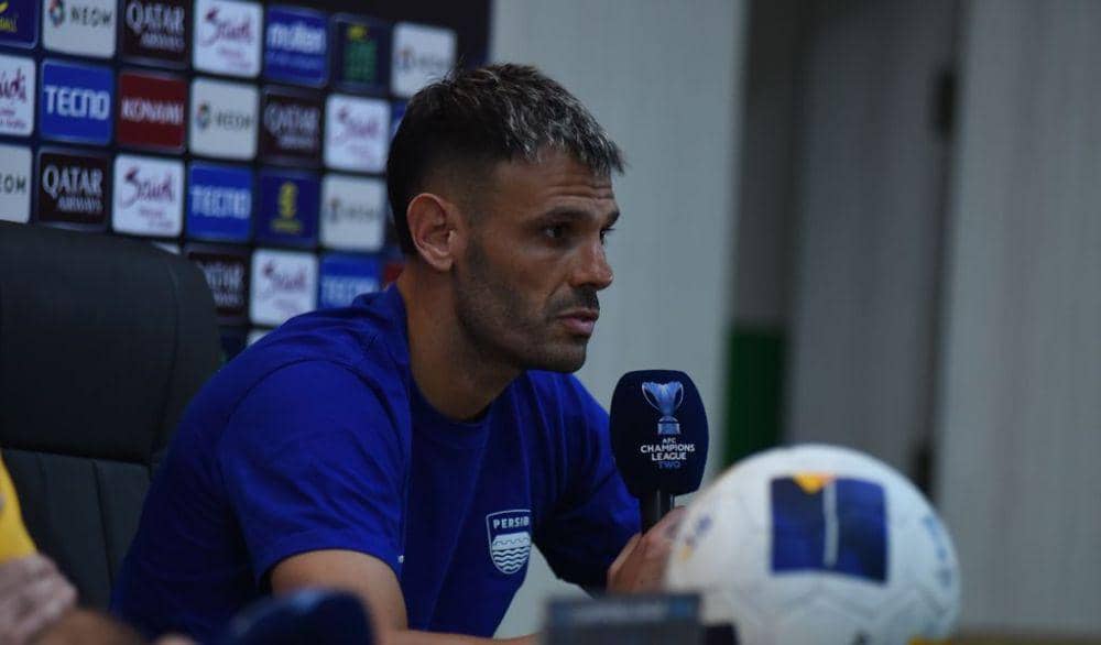 Tyronne Ingin Balas Dendam Kekalahan Persib atas Port FC