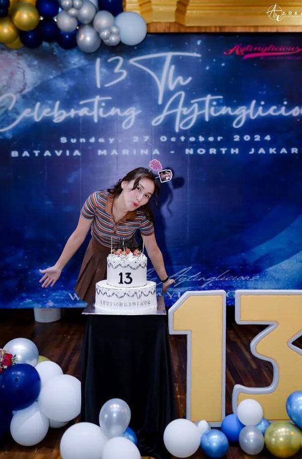 potret Ayu Ting Ting rayakan anniversary fanbase (instagram.com/ayutingting92)