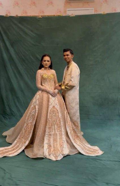 potret resepsi kedua pernikahan Nia LIDA (instagram.com/aveelaofficial)