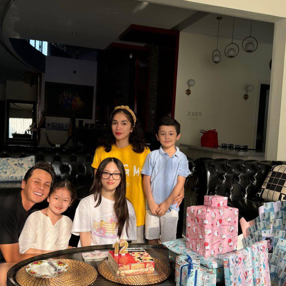 potret ulang tahun anak Ussy Sulistiawaty (instagram.com/ussypratama)