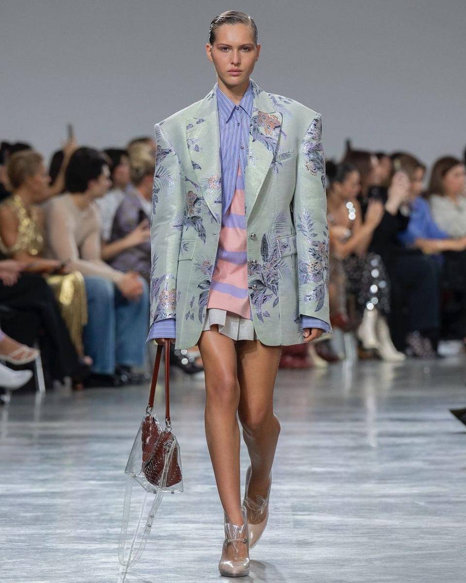 Koleksi SS25 Rabanne di Paris Fashion Week 2024 (instagram.com/rabanne)
