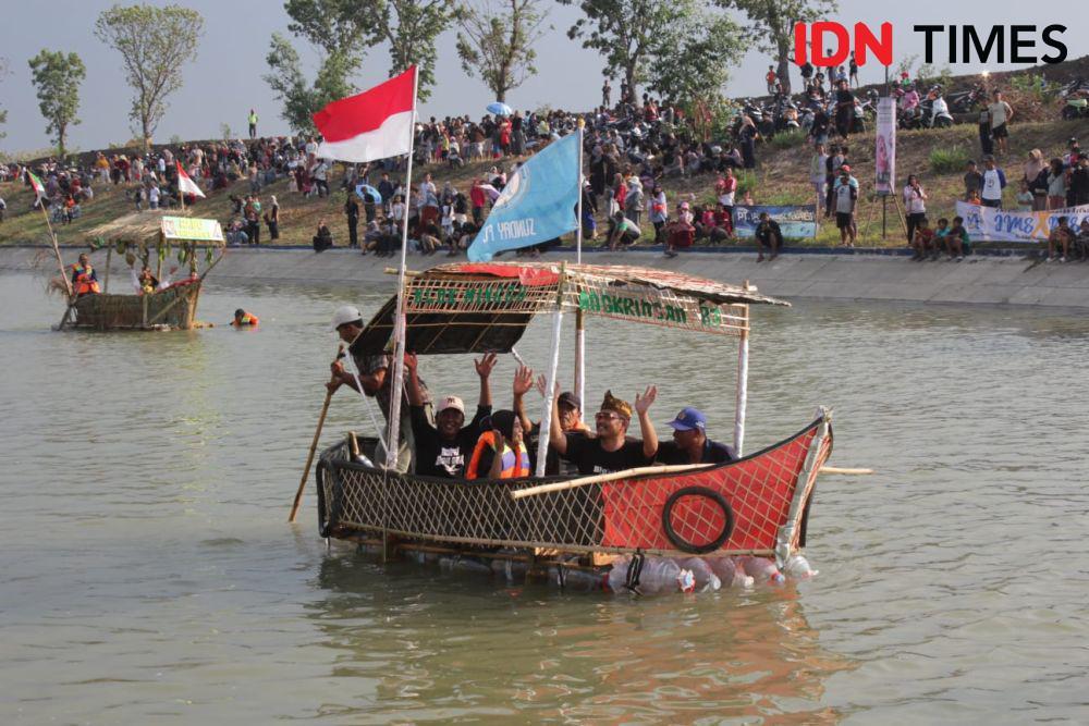 [FOTO] Pesta di Sungai, Keseruan Peringatan Sumpah Pemuda Majalengka