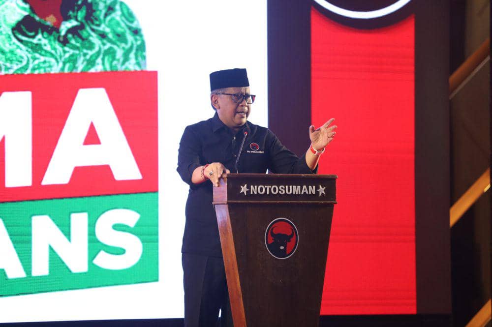 Sekjen PDIP, Hasto Kristiyanto, turun Ngawi galang dukungan untuk Cagub Risma-Gus Hans. IDN Times/ Riyanto.