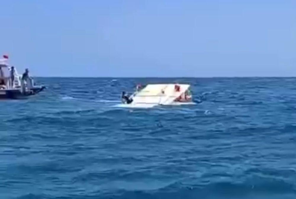 Kapal Wisata Ocean 5 Tenggelam di Gili Trawangan